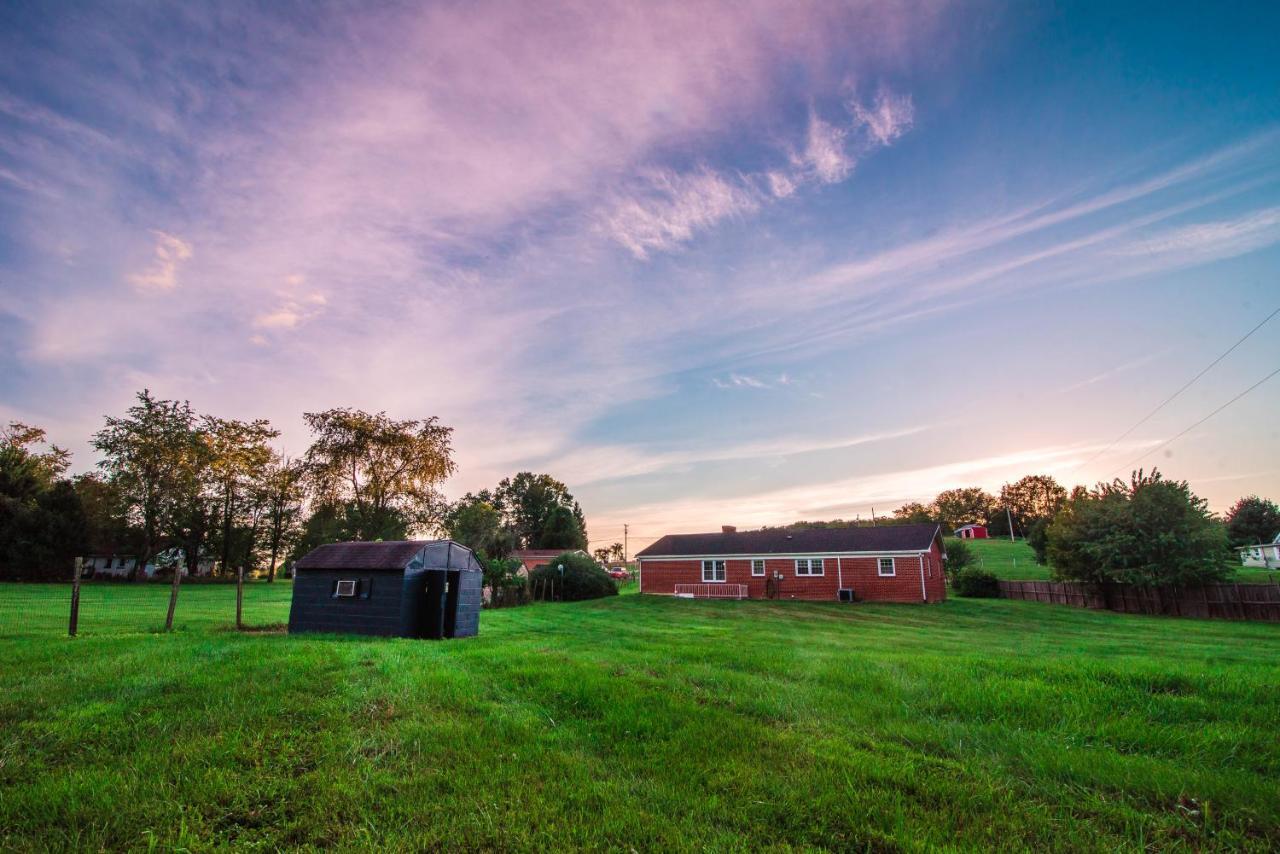 ブラックスバーグ Mount Tabor Ranch Near Vt - King Bed/Fast Wi-Fiヴィラ エクステリア 写真
